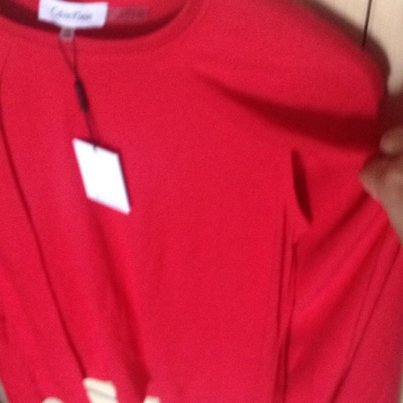 Calvin Klein red top - Picture 3 of 5